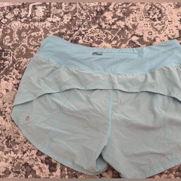 LuLulemon speed up shorts “4” - Picture 4 of 8